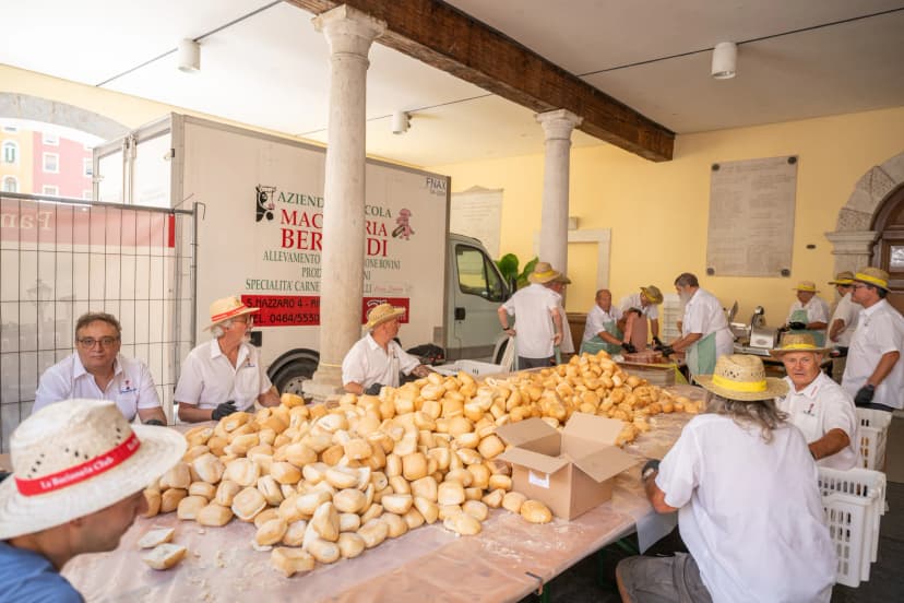 Gallery - Pam Bondola e Vim - La Bacionela Club