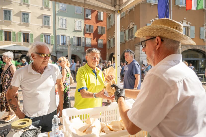 Gallery - Pam Bondola e Vim - La Bacionela Club